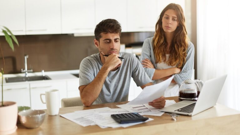 Personal Loan Settlement vs Debt Consolidation